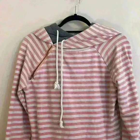 Ampersand Ave Hoodie Pullover Double Hood Pink Cream and Gray Size M - Picture 4 of 16